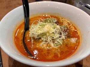 龍の髭カレー担々麺.jpg