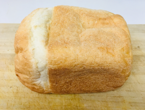 手作りの食パン