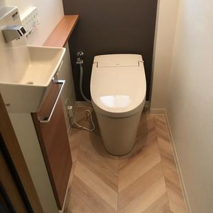 LIXIL　タンクレストイレ『サティス』でゆとりあるトイレ空間を演出