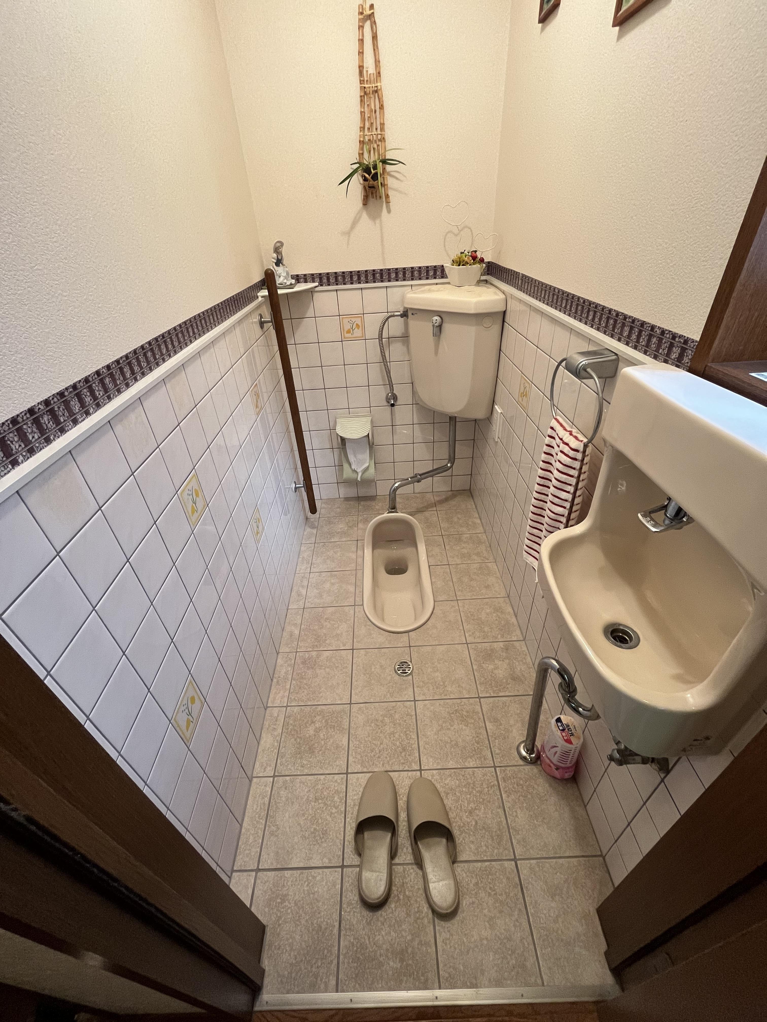 和式トイレから洋式トイレに交換 | 西条市｜住宅リフォーム・リノベーション専門のLIXILリフォームショップ